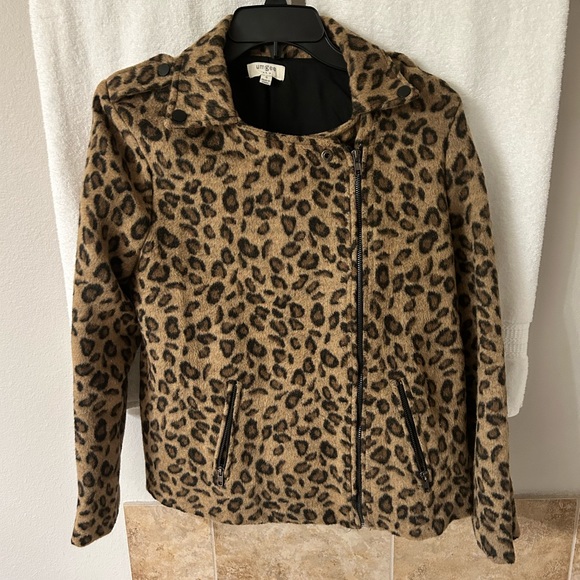 Leopard print motorcycle jacket. Umgee Size S. - Picture 5 of 7